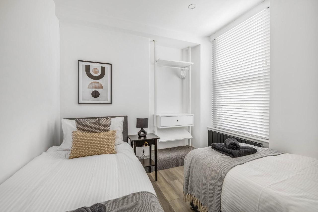 Apartment New Stunning - Sleeps 6
