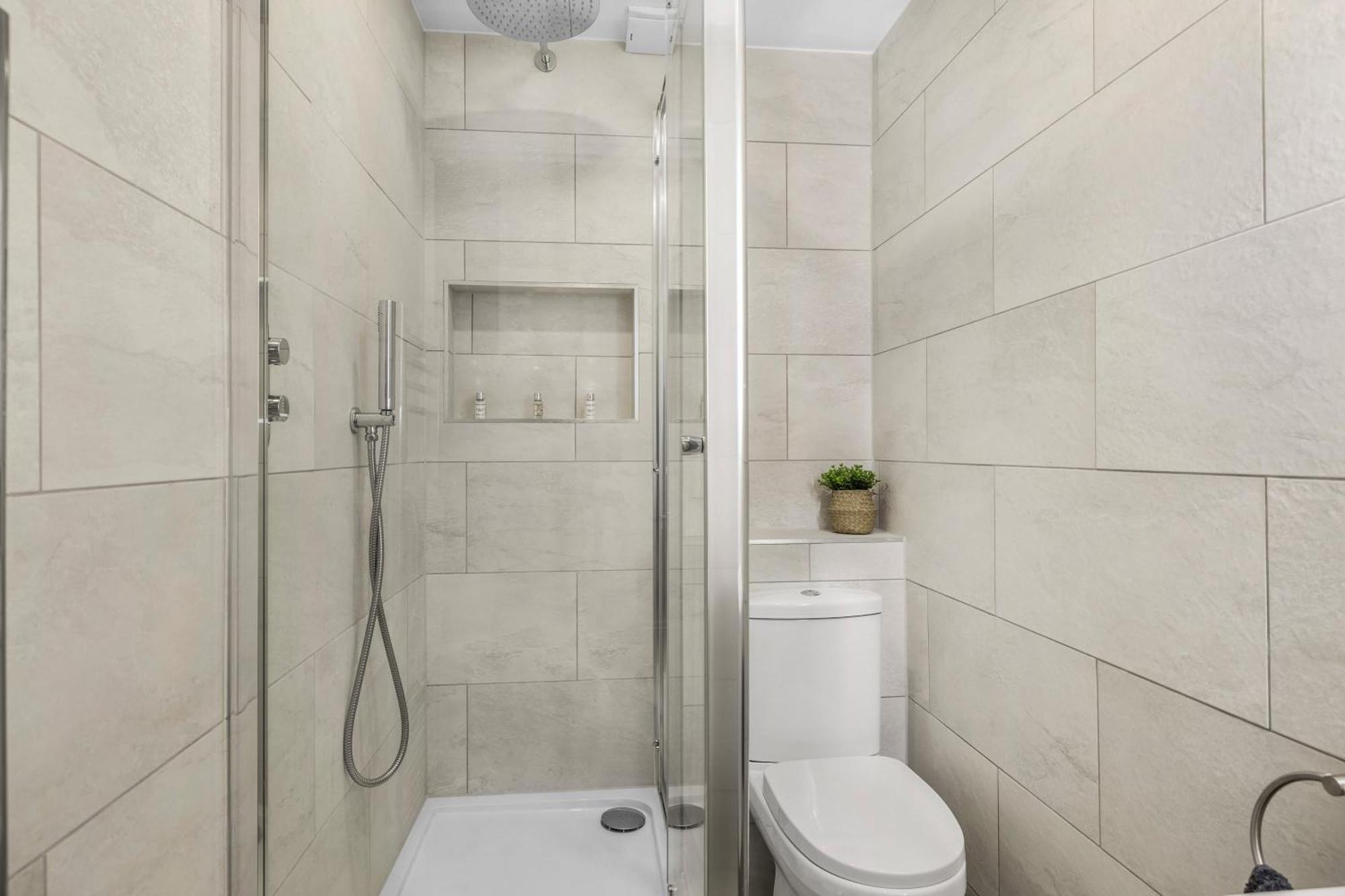 New Stunning - Sleeps 6 * Plymouth